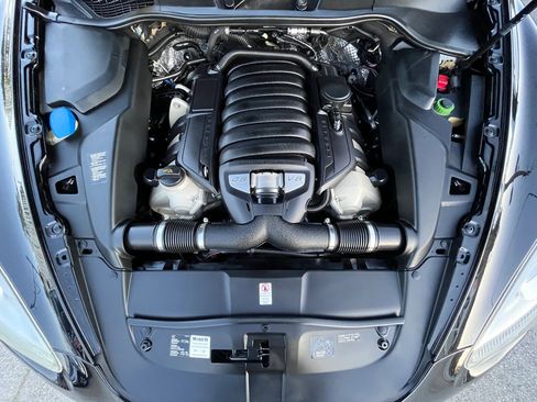 Used 2012 Porsche Cayenne S image 27
