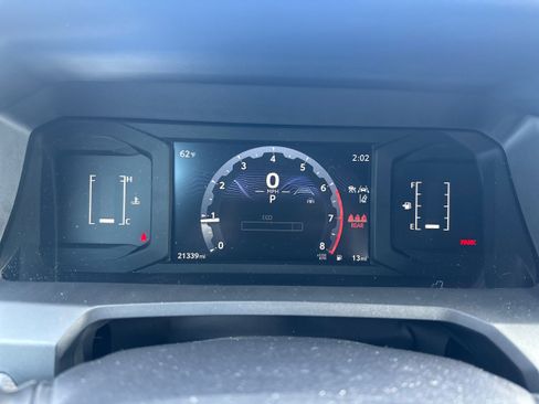 Used 2024 Toyota Tacoma SR5 AWD/4WD image 16