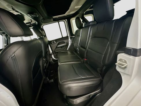 Used 2023 Jeep Wrangler Sahara w/ Cold Weather Group image 29