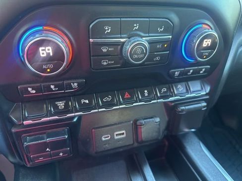 Used 2020 Chevrolet Silverado 2500 LTZ w/ LTZ Texas Edition image 25