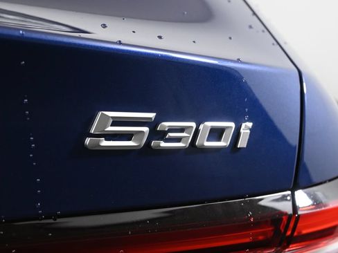 Used 2026 BMW 530i xDrive AWD/4WD image 37