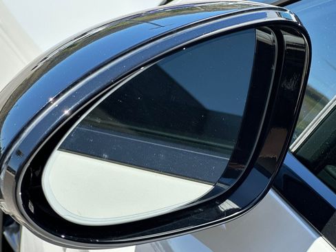 Certified 2022 Porsche Panamera 4S AWD/4WD image 40