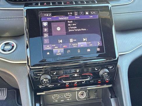 New 2025 Jeep Grand Cherokee L Altitude image 20