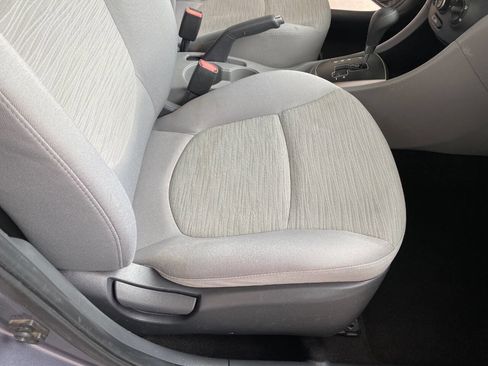 Used 2016 Hyundai Accent SE FWD image 35