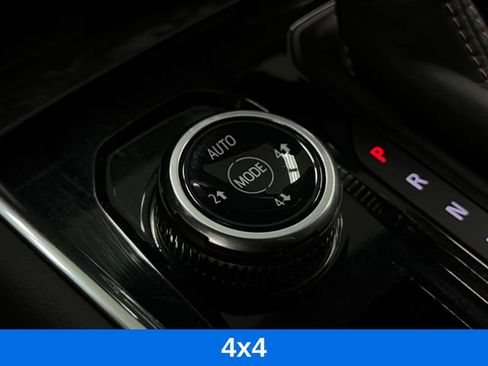 Used 2025 GMC Canyon AT4 AWD/4WD image 21