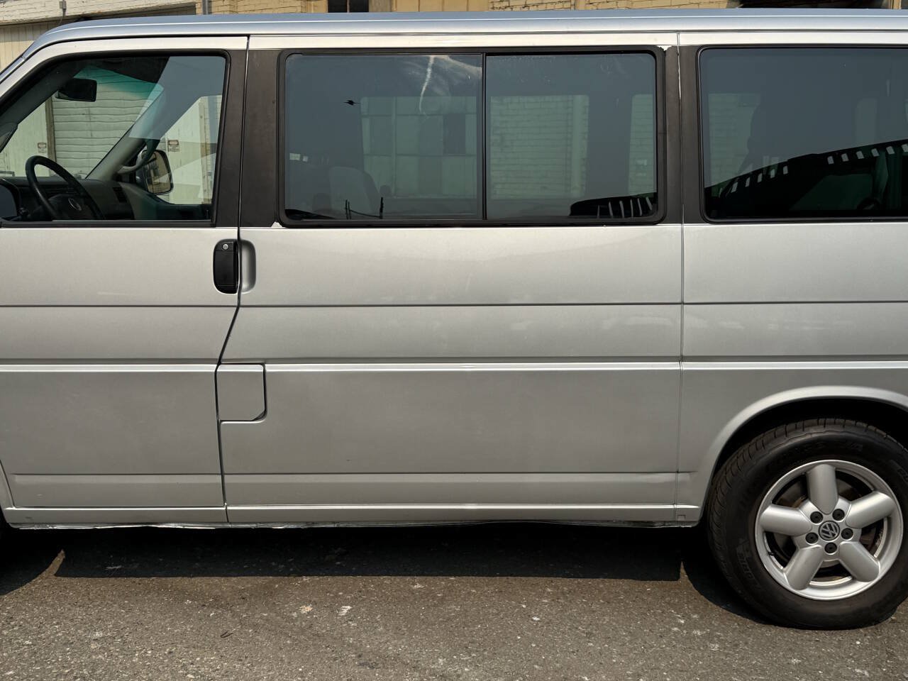 Used 2003 Volkswagen Eurovan MV FWD image 30