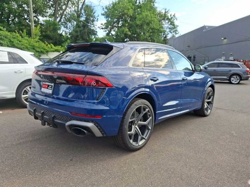 New 2025 Audi RS Q8 performance image 4