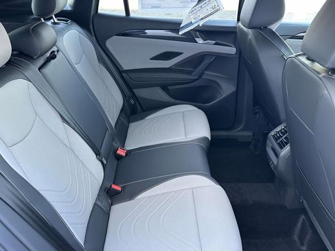 New 2026 Volkswagen Tiguan SE R-Line image 15