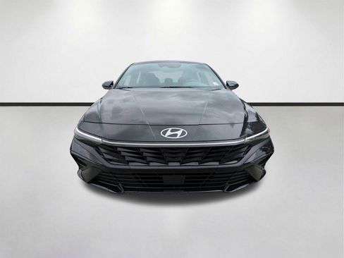 New 2026 Hyundai Elantra SEL Sport FWD image 9