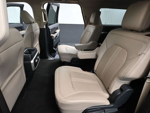 Used 2024 Ford Expedition Max Limited image 40