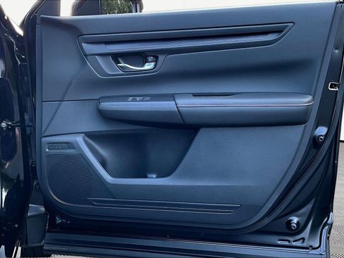 Certified 2025 Honda CR-V Sport-L image 28