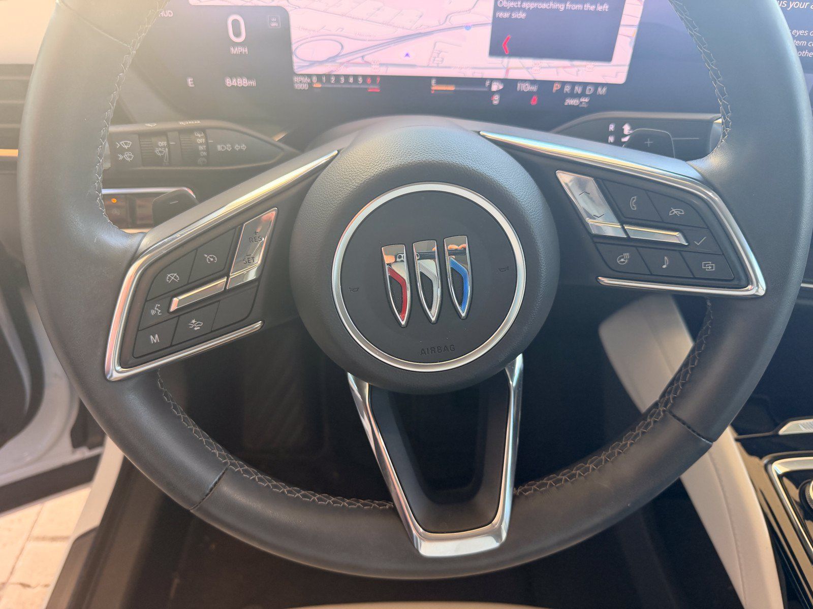 Used 2025 Buick Envision Avenir AWD/4WD image 15
