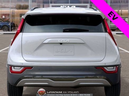 New 2025 Kia Niro Wave w/ Wave Preserve Package FWD image 13