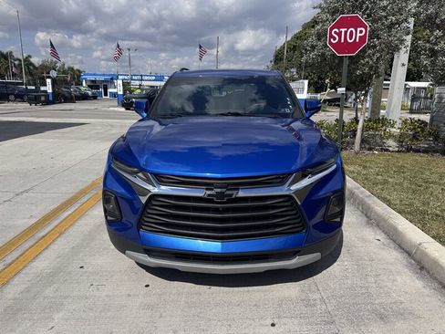 Used 2019 Chevrolet Blazer LT w/ Sound & Technology Package AWD/4WD image 2