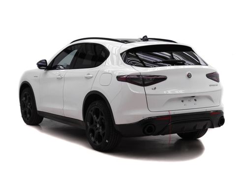 New 2026 Alfa Romeo Stelvio Sprint AWD/4WD image 4