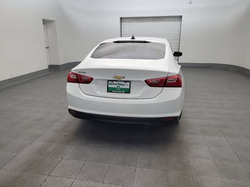 Used 2018 Chevrolet Malibu LS FWD image 7