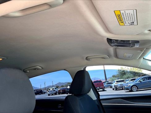 Used 2022 Kia K5 LX FWD image 16