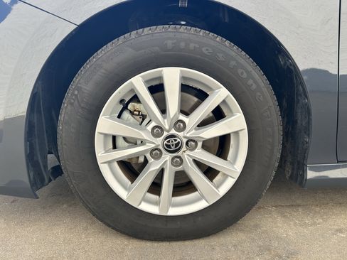 Used 2026 Toyota Camry LE FWD image 12