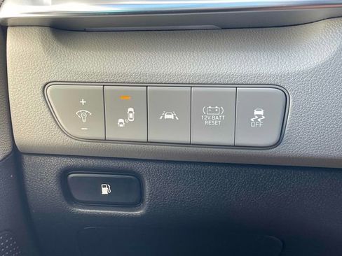 Used 2021 Kia Niro Touring image 10