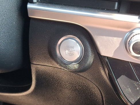 Used 2024 Kia Telluride S image 25