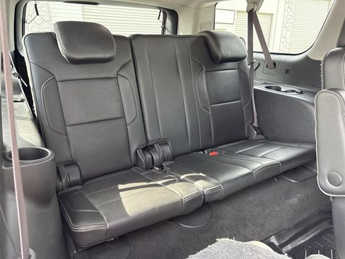 Used 2015 GMC Yukon XL Denali w/ Premium Package AWD/4WD image 34