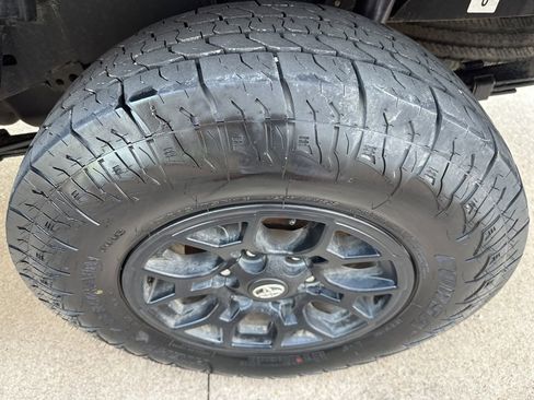 Used 2021 Toyota Tacoma SR5 image 20