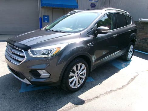 Used 2017 Ford Escape Titanium AWD/4WD image 4