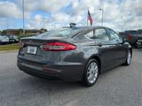 Used 2020 Ford Fusion SE image 4