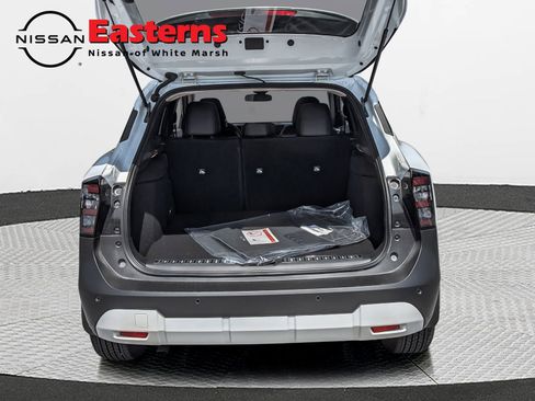 New 2026 Nissan Kicks SR w/ SR Premium Package AWD/4WD image 10