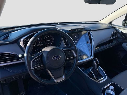 Used 2023 Subaru Outback Limited AWD/4WD image 9