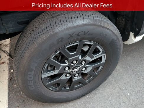 Used 2025 Toyota 4Runner SR5 RWD image 9