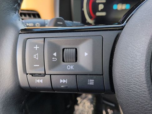 Used 2023 Nissan Rogue Platinum w/ Platinum Premium Package FWD image 25