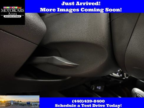 Used 2025 Chevrolet Trax RS FWD image 28