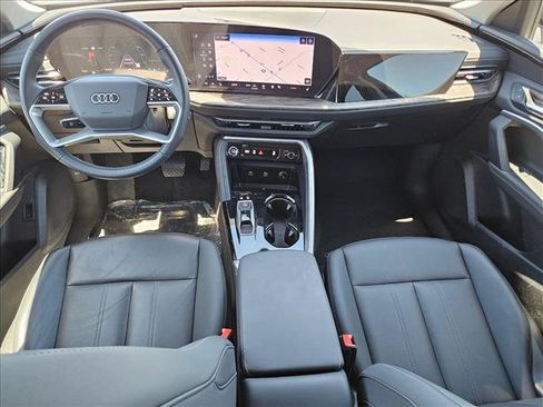 Used 2025 Audi Q5 Premium w/ Convenience Package AWD/4WD image 18