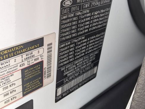 Used 2014 Land Rover Range Rover Sport HSE image 26