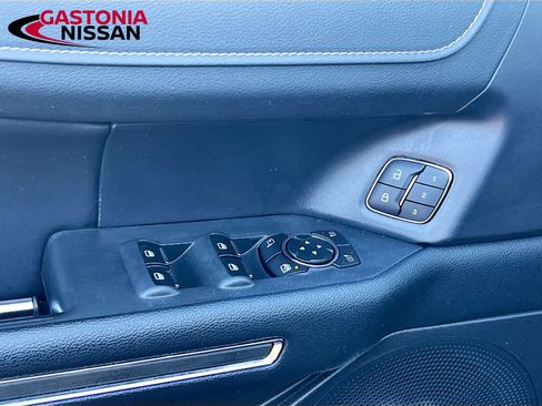 Used 2024 Ford Expedition Max XLT image 23