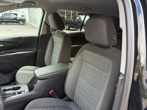 Used 2024 Chevrolet Equinox LT AWD/4WD image 14