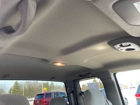 Used 2000 Chevrolet Silverado 2500 LS image 44