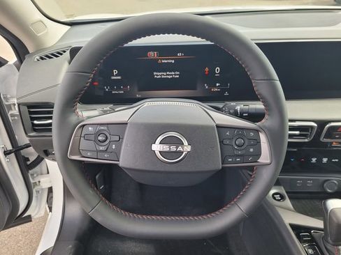 New 2026 Nissan Sentra SR FWD image 9