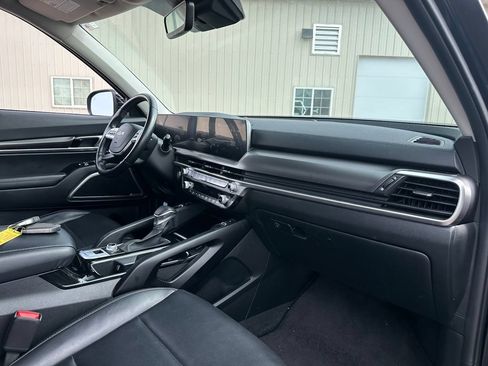 Used 2024 Kia Telluride S w/ S Sunroof Package AWD/4WD image 31