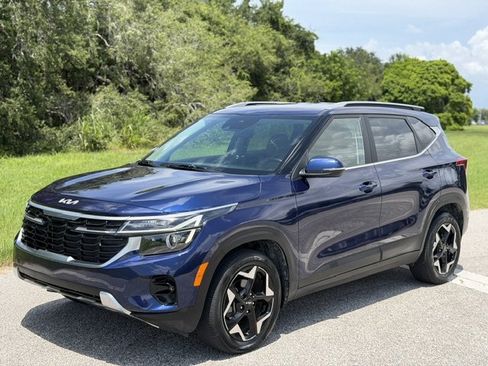 Used 2024 Kia Seltos EX FWD image 1