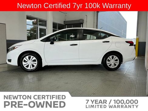 Used 2025 Nissan Versa S w/ Trunk Package FWD image 3