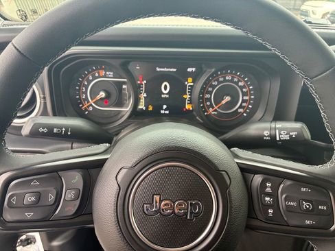 New 2026 Jeep Gladiator Sport image 11