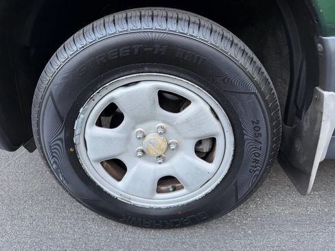 Used 2002 Subaru Forester L AWD/4WD image 32
