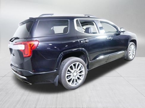 Certified 2022 GMC Acadia Denali w/ Denali Ultimate Package AWD/4WD image 7