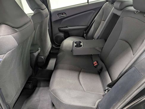 Used 2021 Toyota Prius L Eco w/ Carpet Mat Package (TMS) image 22