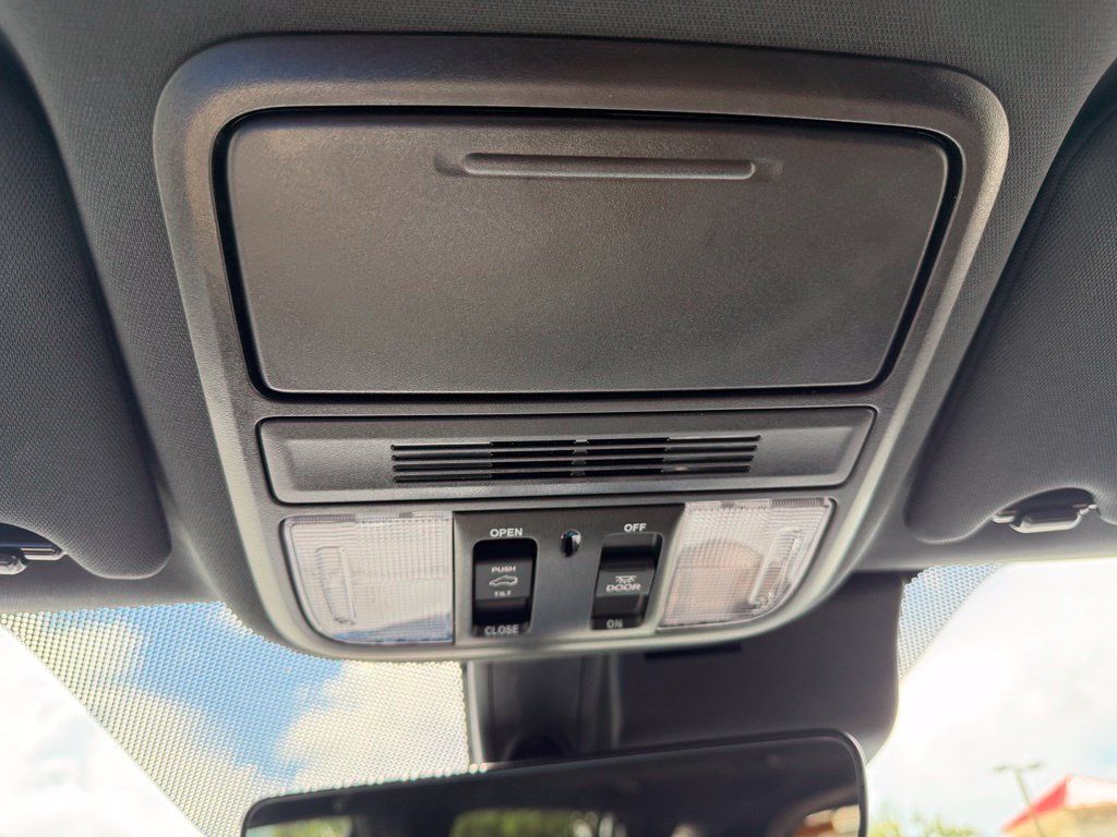 Used 2024 Honda Passport EX-L image 32