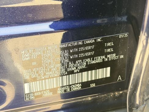 Used 2025 Toyota RAV4 XLE FWD image 30