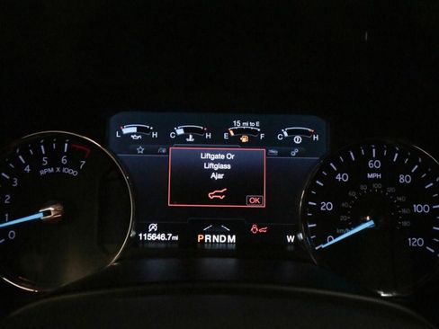 Used 2019 Ford Expedition XLT w/ Equipment Group 202A RWD image 18