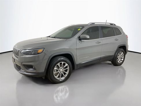 Used 2021 Jeep Cherokee Latitude Plus AWD/4WD image 8